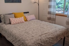 Main Bedroom with queen size bed