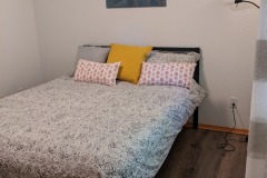 Main Bedroom with queen size bed